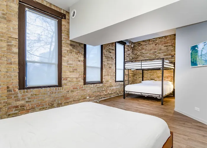 Beautifully Remodeled Third Floor Flat In River North - 3n Appartamento