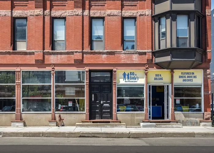 Beautifully Remodeled Third Floor Flat In River North - 3n Appartamento